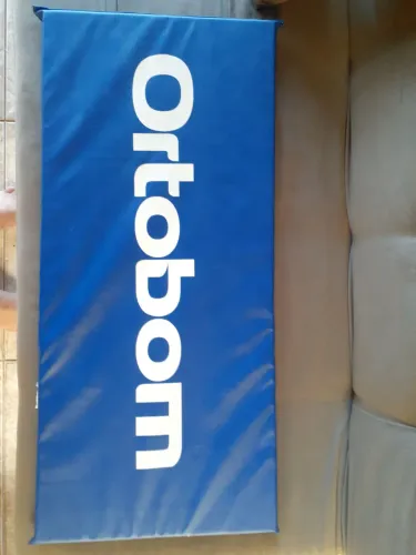 Colchonete Ortobom para Academia 90x43 Azul Impermeável 90x43.<br><br>
