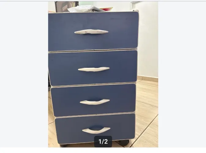 Armários e arquivos com gaveteiro 