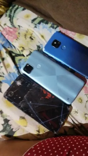 Celulares com avaria