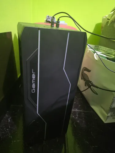 Pc gamer , i7 10700k , 1060Ti , 16GB ram