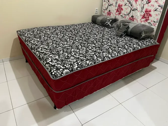 Cama QUEEN