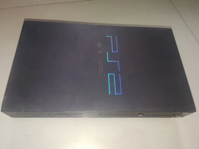 Playstation 2 Fat ligando