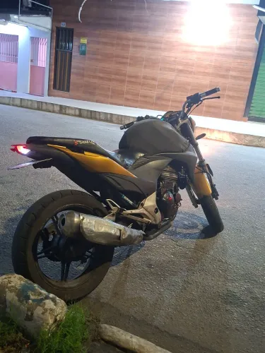 PEÇAS CB300R 2010