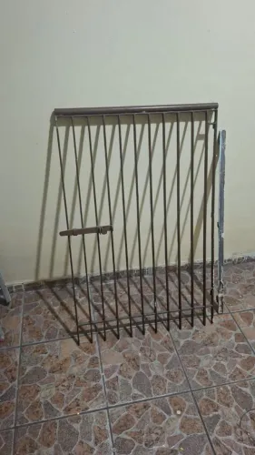 Portão  pequeno usado bom 