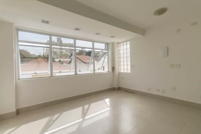 Sala comercial na Rua Aníbal Benevolo, 70 - Sala 02 70 m²