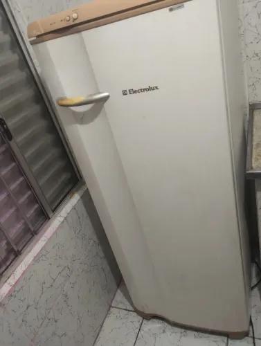 Geladeira 220