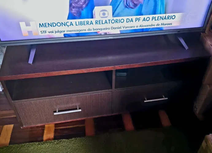 Rack TV com rodinhas 120x52x56
