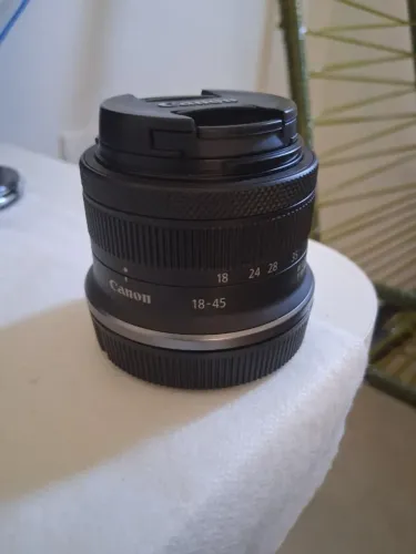 Lente Canon RF-S 18-45 (4.5 - 6.3) IS (Image Estabilizer) STM