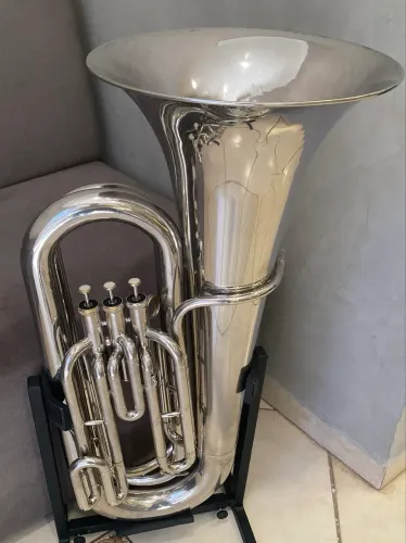 Tuba 3/4 Dó Weril