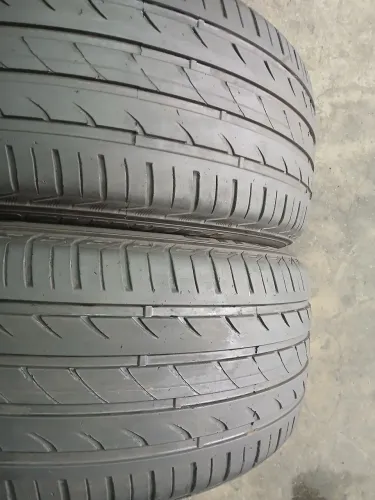 02 pneus 235/50/18 Delinte original