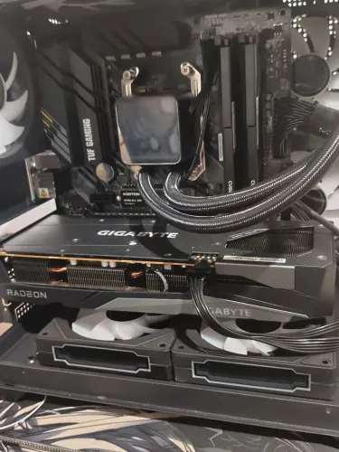 PC Gamer Ryzen 7 5700X | RX 7600 8GB | 16GB RAM | SSD NVME 1TB
