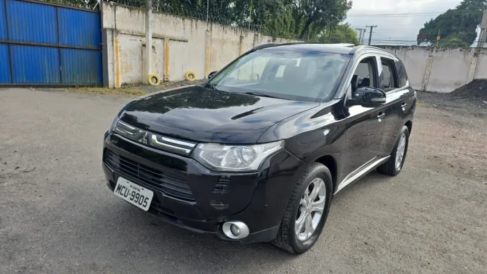 Mitsubishi Outlander 2.0 16V 160cv Aut. 2014