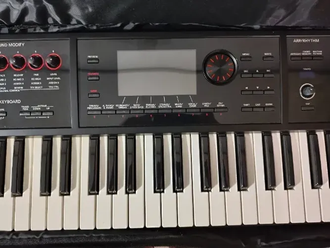 Teclado Roland FA06