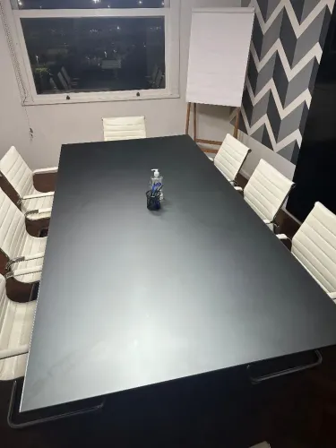 Mesa de reuniao