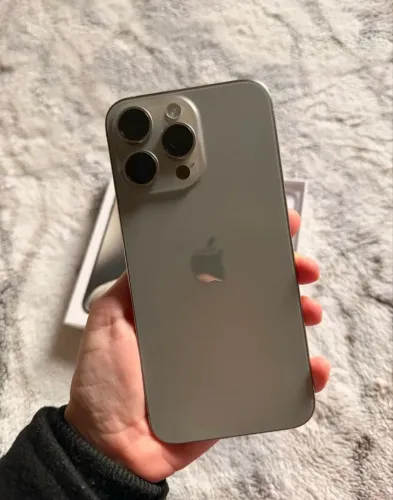 iPhone 15 pro Max mais Apple Watch 8 45mm leia o anúncio pego s26 ultra 