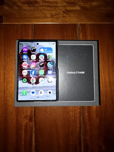 Samsung Z Fold 8