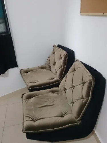 2 poltronas por R$400