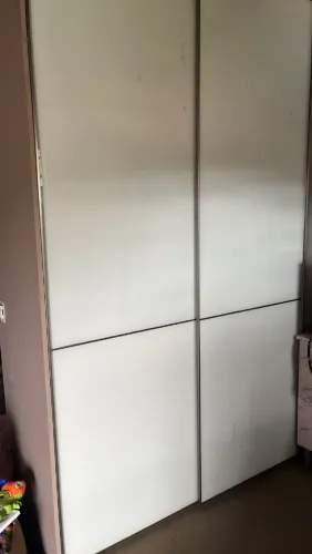 Vende-se guarda roupa de casal