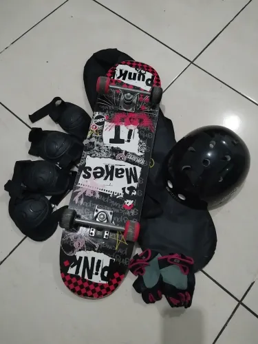 Skate Infantil Montado Completo C/ Kit De Proteção
