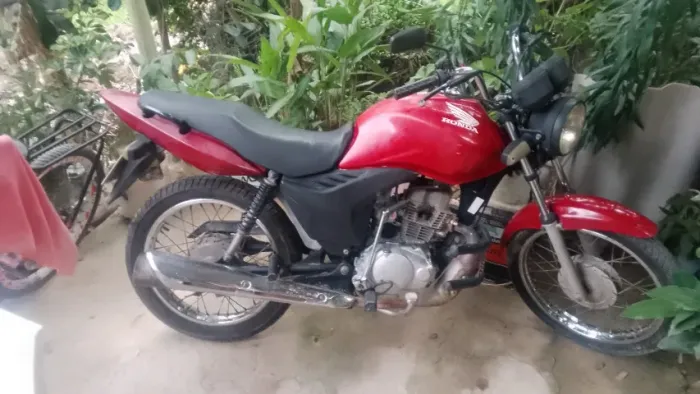 Vendo ou troco por carro do mesmo valor: moto Fan 125, ano 2010