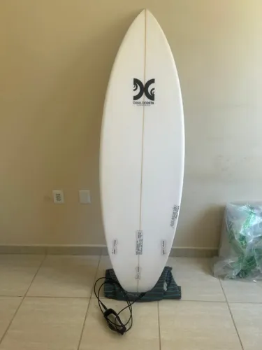 Prancha de Surf Seminova em Excelente Estado