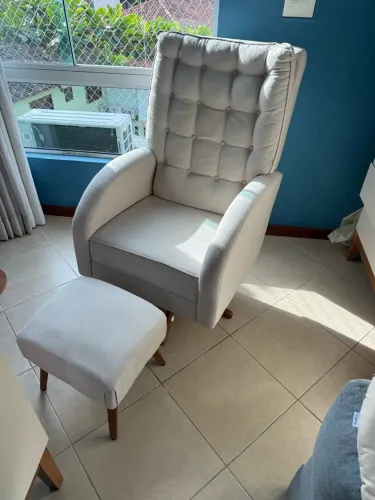 Poltrona balanço giratória