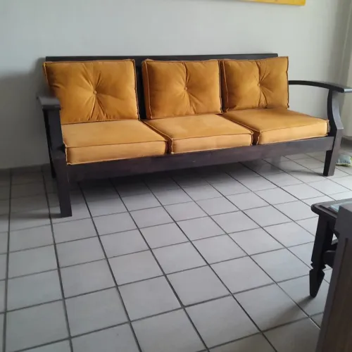 CONJUNTO DE SOFÁS EM JATOBÁ MACIÇA
