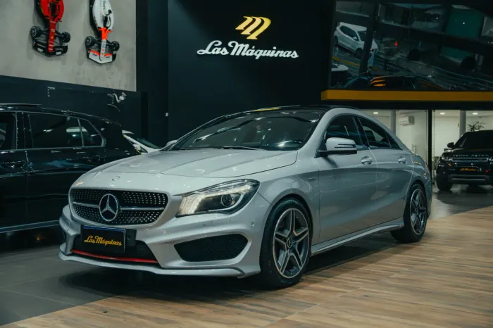 Mercedes-Benz CLA-250 Sport 4matic 2.0 16V 211cv Aut. 2015