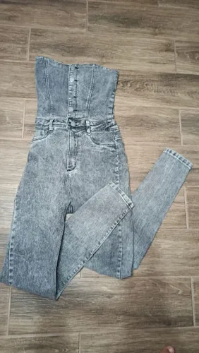 Macacão jeans estonado tomara que caia| tamanho 34