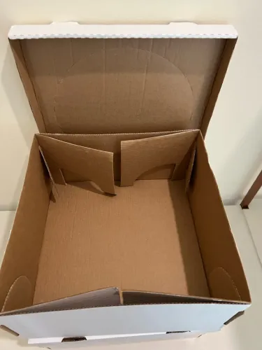 Caixa para bolo papelão. 