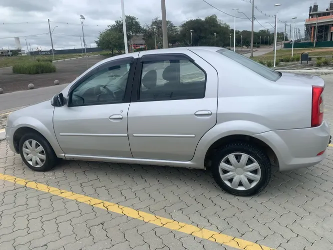 Renault Logan Expres./exp. UP Hi-flex 1.0 16V 4P 2013