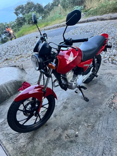 Moto muito zero, excelente estado