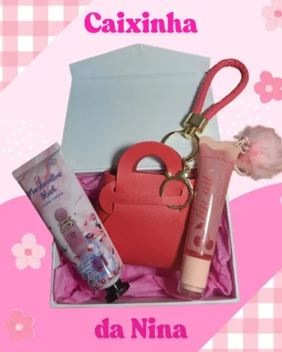 Caixinha de Presente Personalizada com Gloss, Hidratante e Mini Bolsinha