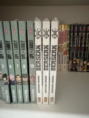 Mangá Berserk 1 ao 3