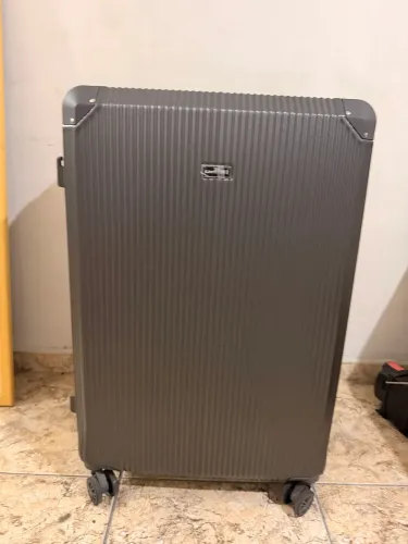 Mala de viagem grande, enorme, semi nova