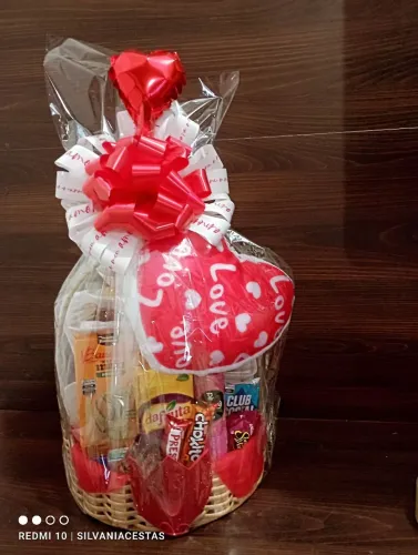 Cesta Namorados Amor Perfeito ?