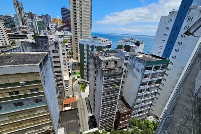 APARTAMENTO NO CAMPO GRANDE, 2/4, garagem POR R$ 3.800,00 (TAXAS INCLUSAS)