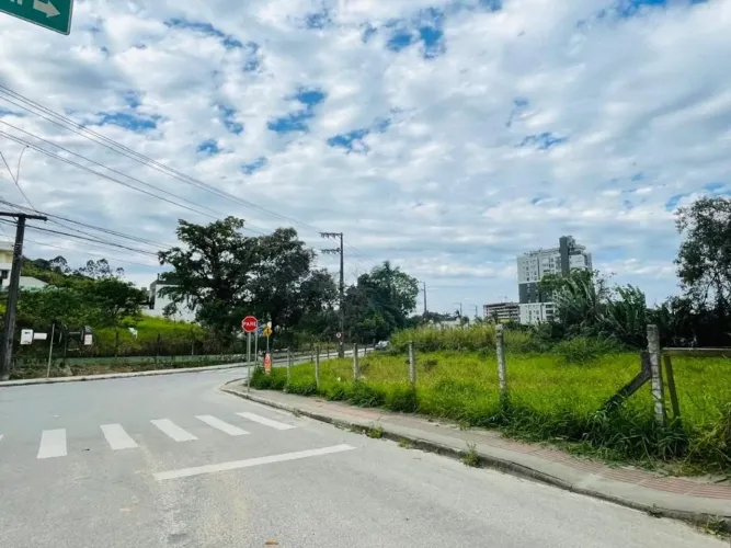 Terreno para alugar, 704 m² por R$ 8.000,00/mês - Pagani - Palhoça/SC