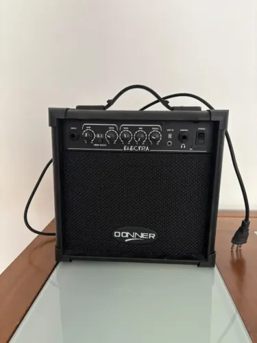 Amplificador Cubo Donner Electra 15W