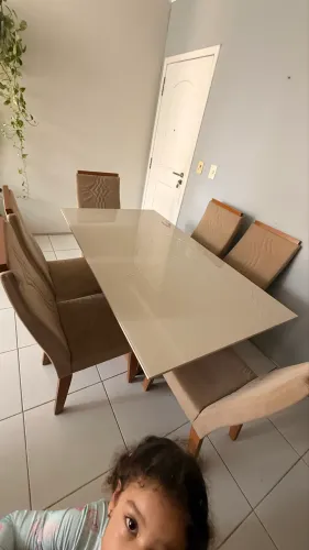Mesa 6 lugares com cadeiras