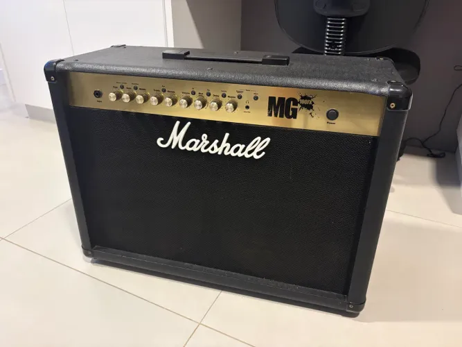 Marshall mg102fx