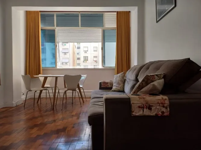 Excelente apartamento mobiliado na Rua Bolívar, em uma das localizações mais privilegiadas