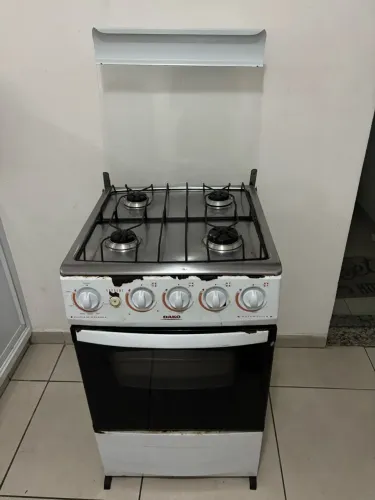 Vende-se fogão DAKO 4 bocas