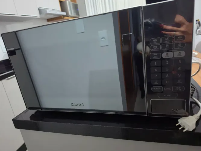 Microondas Consul com defeito