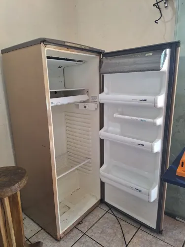 Geladeira Consul pratice e 300