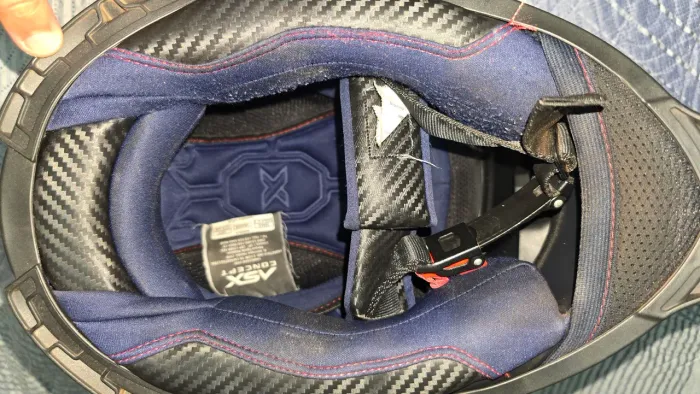 VENDO CAPACETE ASX POUCO USADO TAMANHO 57/58