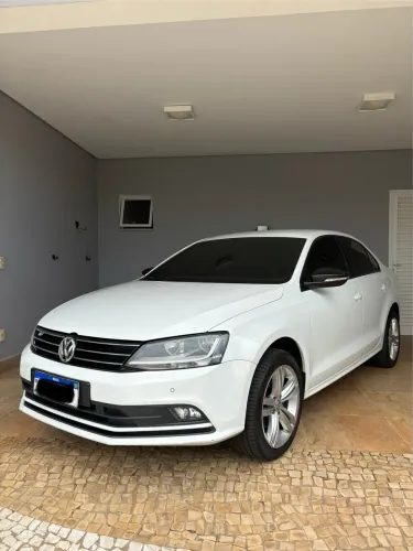 Volkswagen Jetta Comfortline 1.4 TSI 16V 4P Aut. 2017