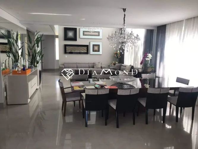 Casa em condomínio à venda, 4 quartos, 4 suítes, 7 vagas, Jardim Karaíba - Uberlândia/MG