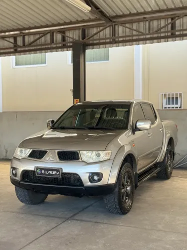 Mitsubishi L200 Triton HPE 3.2 CD TB Int.diesel AUT 2013