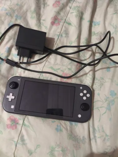 Vendo Nintendo lite usado